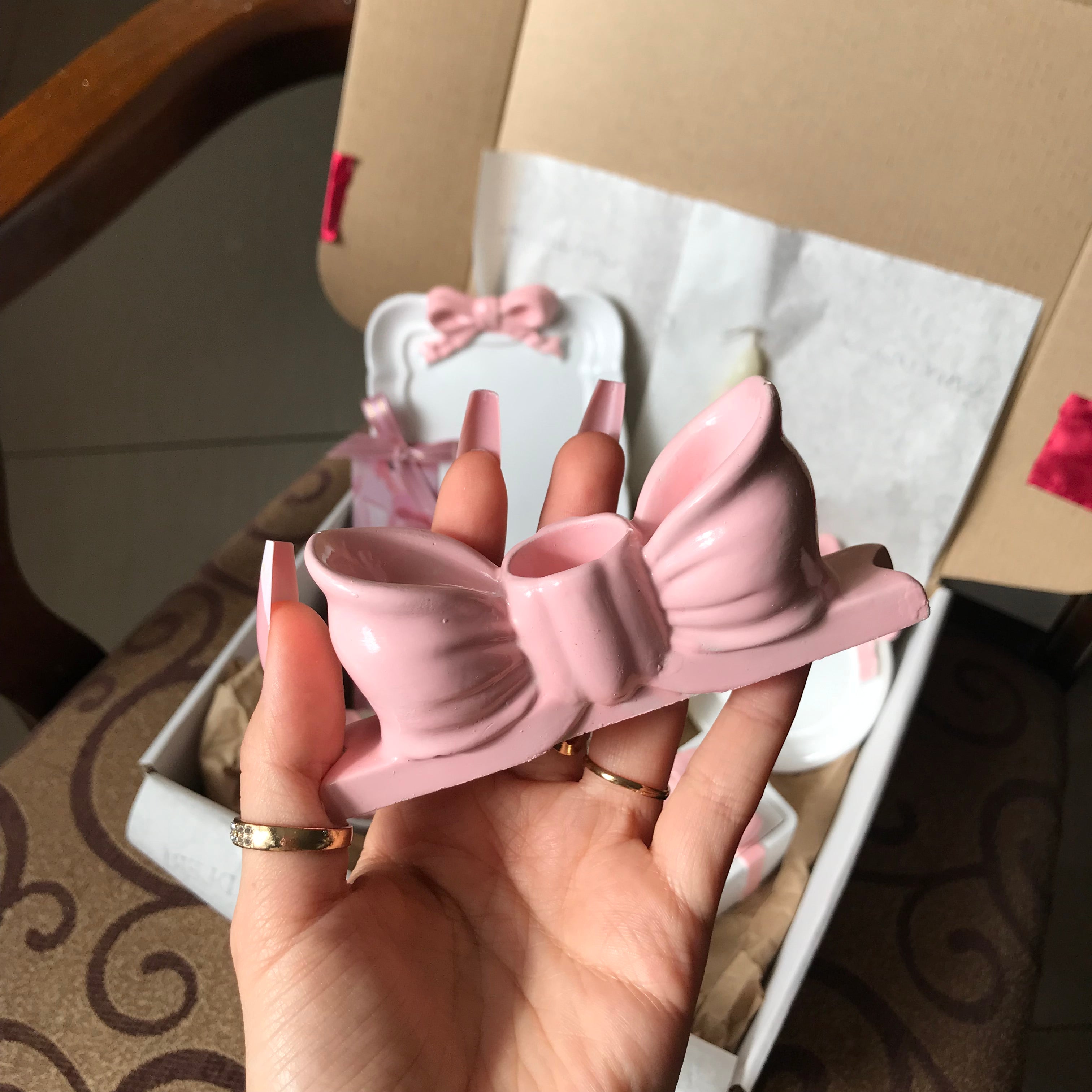 Mini bow box
